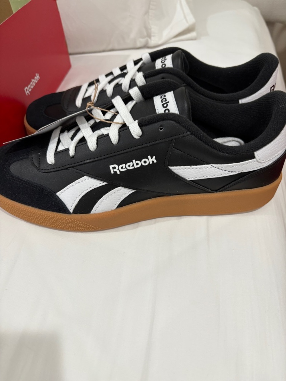 Reebok Smash Edge UNISEX Black & White Classic Gum Sole Sneaker - Picture 5 of 6